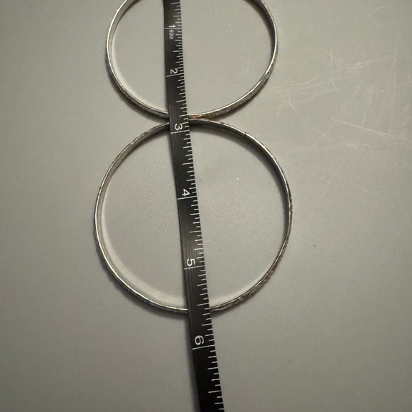 Antique sterling silver designed bangles x 2 they match similarly. - Picture 5 of 6
